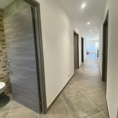 T4 Terrasse Vue Sur בית כפרי *