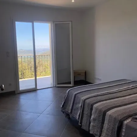 T4 Terrasse Vue Sur בית כפרי *